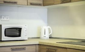 2 Bedroom Apartment Close To City Centre